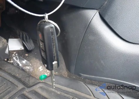 2017 Nissan Rogue S z USA, uszkodzony, nr VIN KNMAT2MV6HP612705